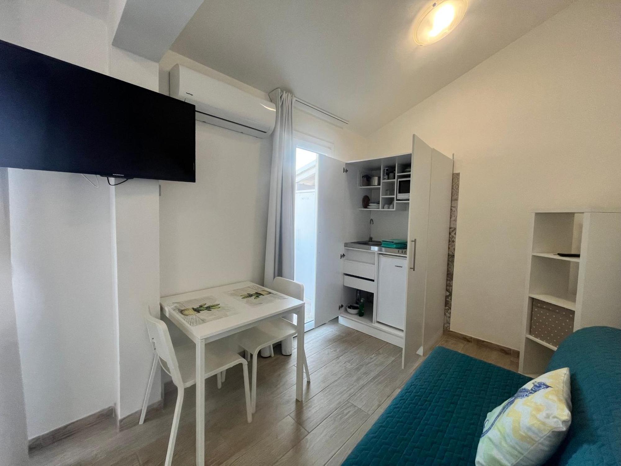 Case Vacanze "Bianco Mare" ポルト・ピノ エクステリア 写真