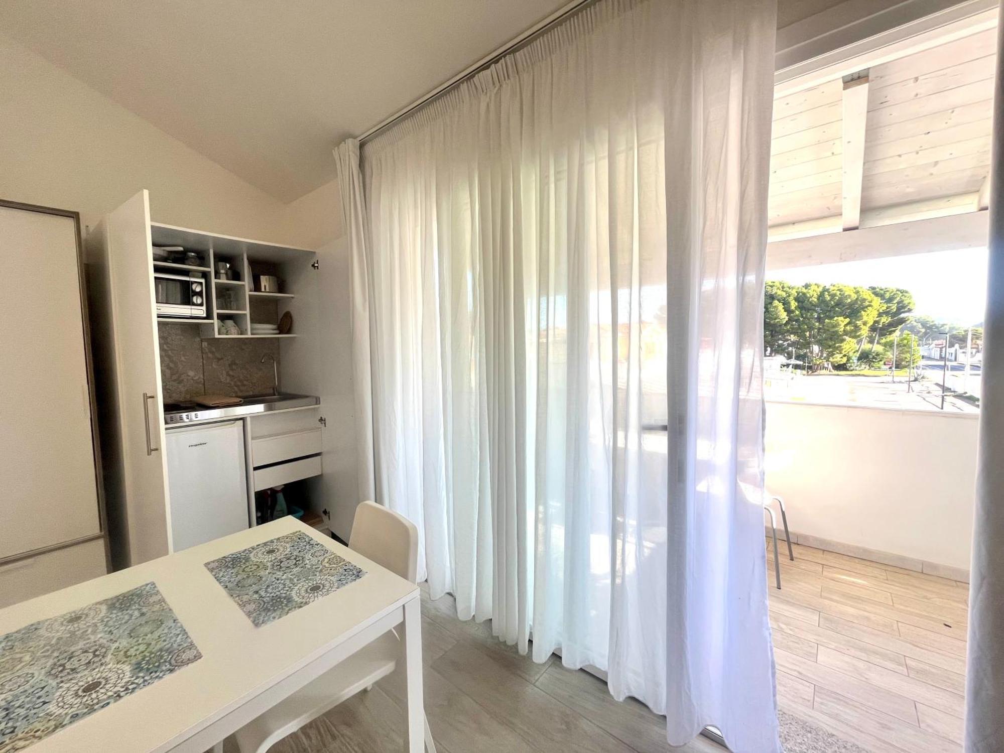 Case Vacanze "Bianco Mare" ポルト・ピノ エクステリア 写真